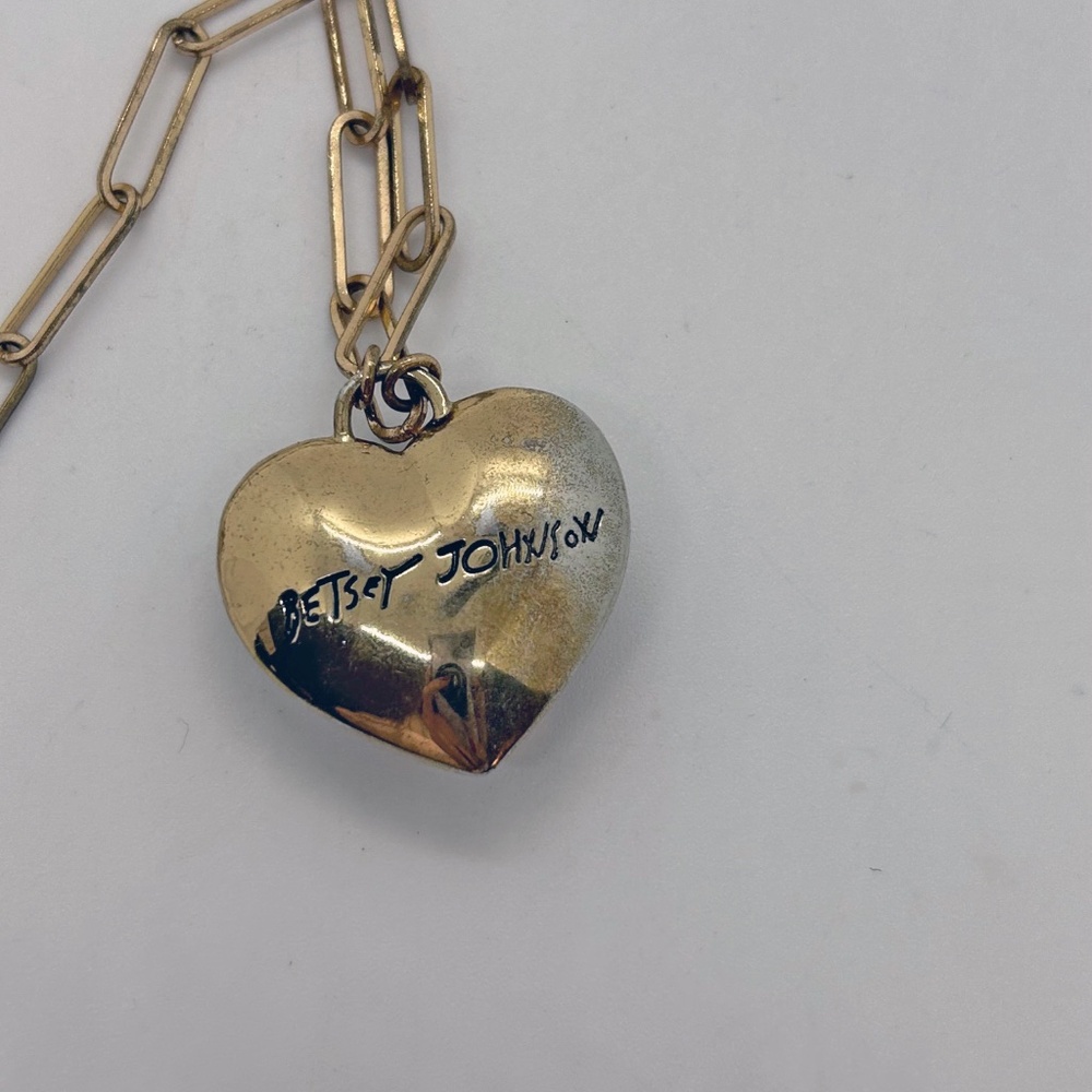 betsey Johnson Rainbow Heart Pendant Necklace - Picture 3 of 5